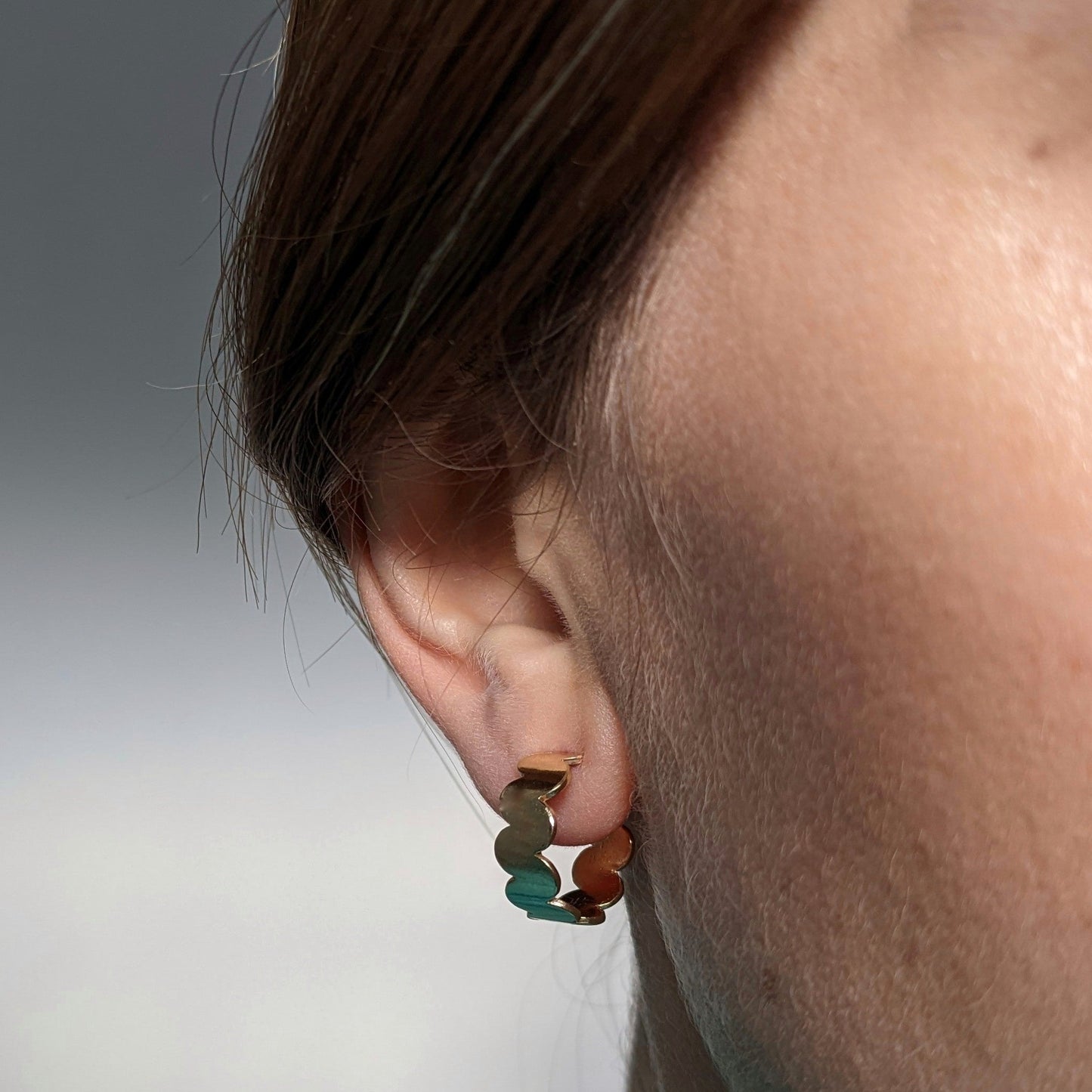 Wavy Hoops